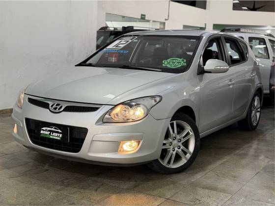 HYUNDAI I30 2.0 MPFI GLS 16V GASOLINA 4P AUTOMÁTICO HYUNDAI I30 2.0 MPFI GLS 16V GASOLINA 4P AUTOMÁTICO